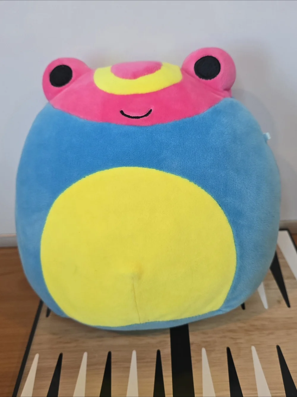 Squishmallows Wamina Rain Forrest Frog - Blue, Pink & Yellow